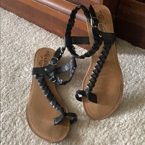 Women’s sandals